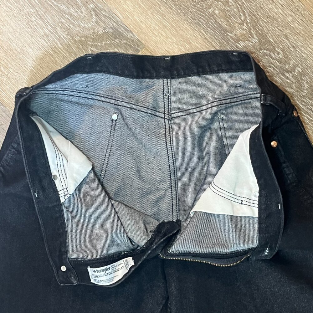 Wrangler Dark Wash Straight Leg Jeans High Rise Classic Fit - Picture 7 of 9